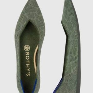 Pointed ROTHYS Flat